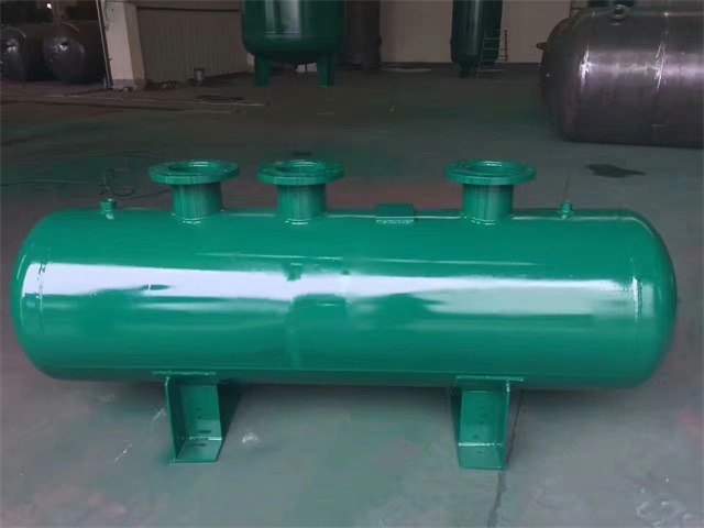 1679991473376569.jpeg 榆树榆树榆树蒸汽分气缸1.jpeg